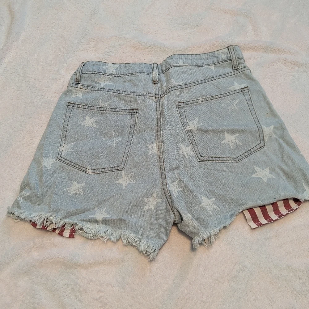 Easel Light Blue Star Patterned Jean Shorts Size Large